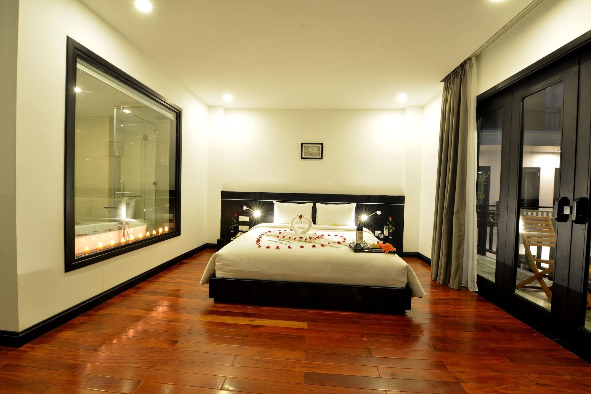 Nostalgia Hotel And Spa Hoi An Exterior photo