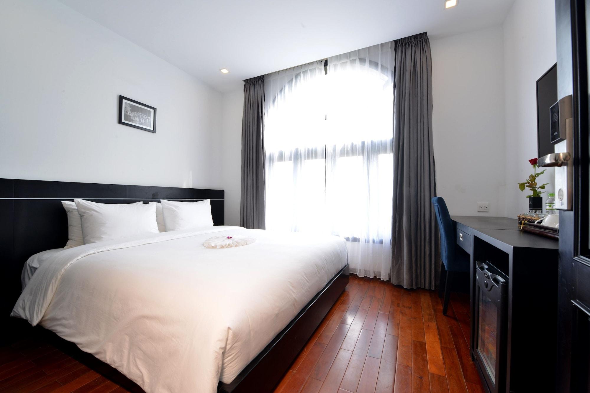 Nostalgia Hotel And Spa Hoi An Exterior photo