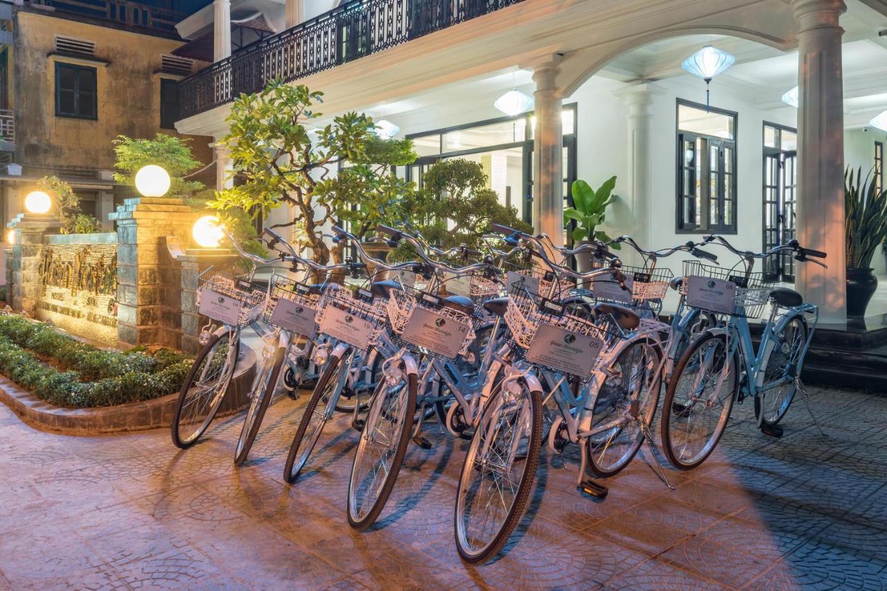Nostalgia Hotel And Spa Hoi An Exterior photo