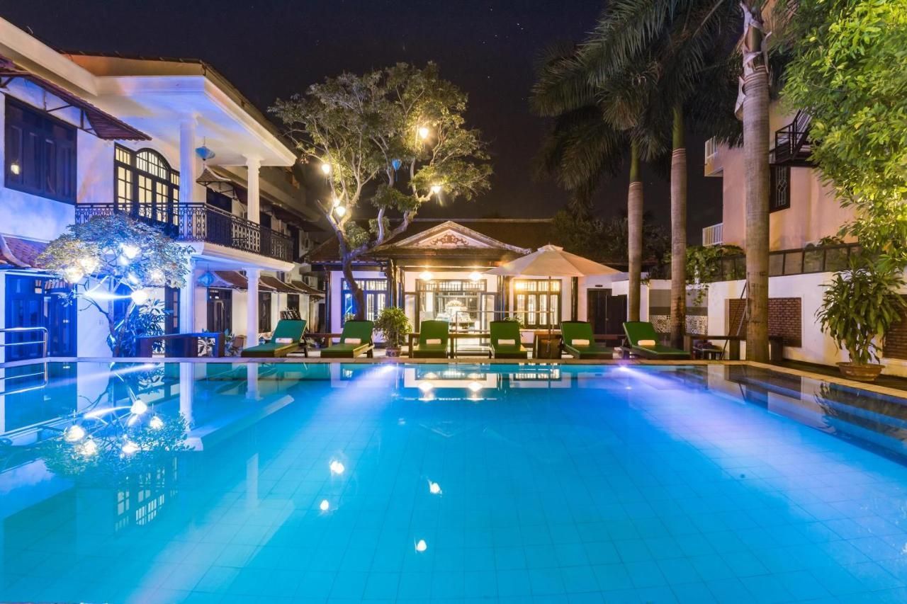 Nostalgia Hotel And Spa Hoi An Exterior photo