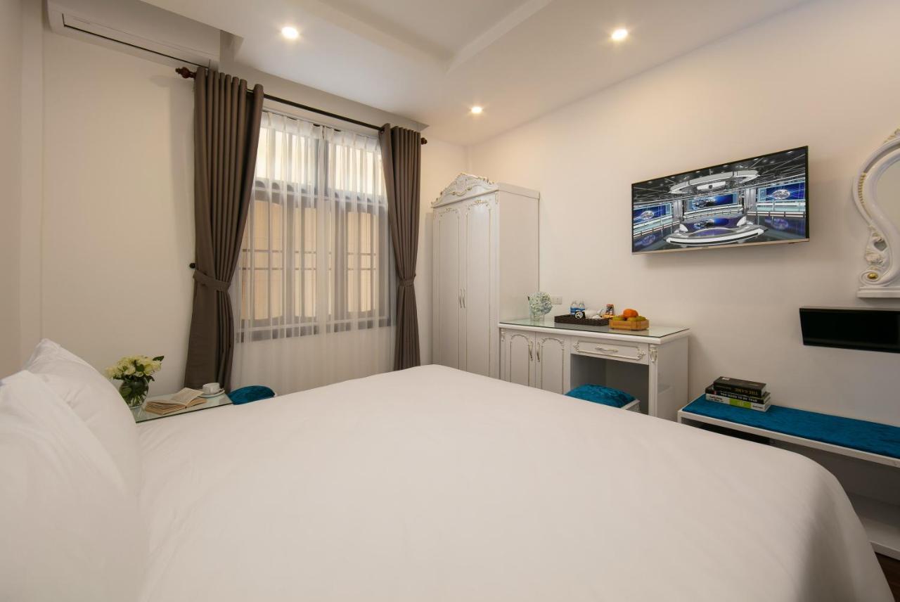 Nostalgia Hotel And Spa Hoi An Exterior photo