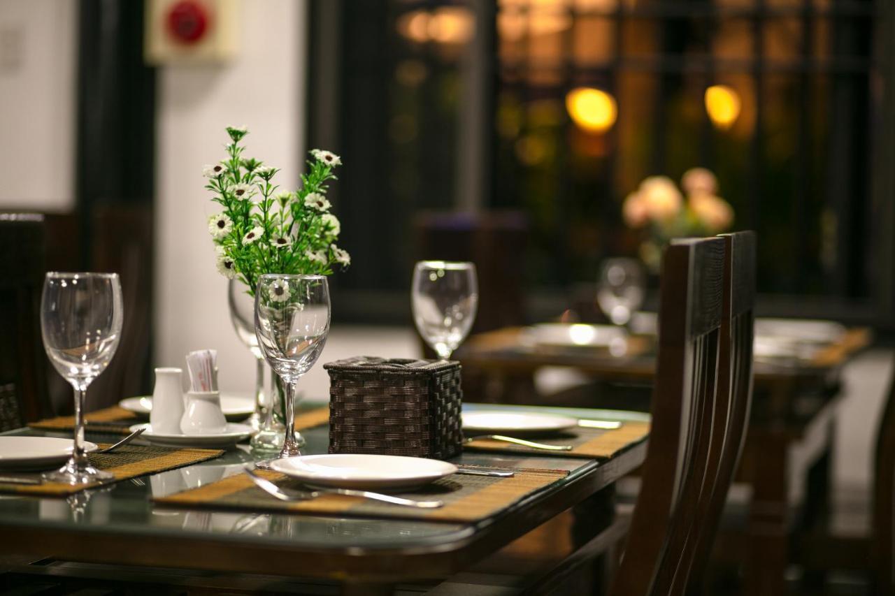 Nostalgia Hotel And Spa Hoi An Exterior photo