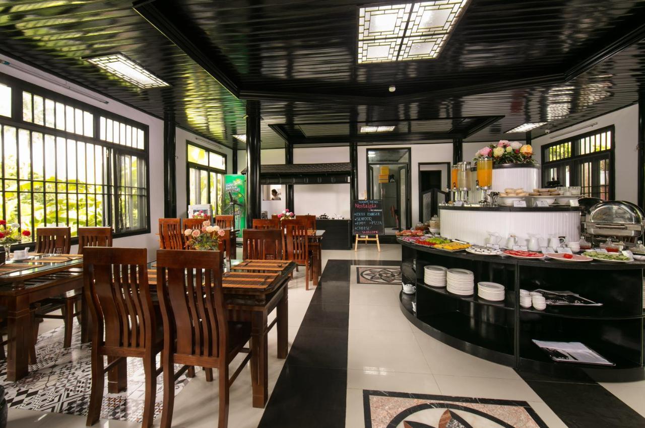 Nostalgia Hotel And Spa Hoi An Exterior photo